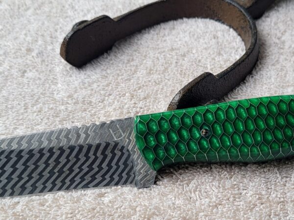 Skinner w/mosaic patterned blade (#338)