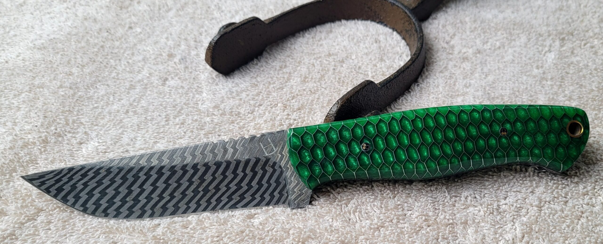 Skinner w/mosaic patterned blade (#338)